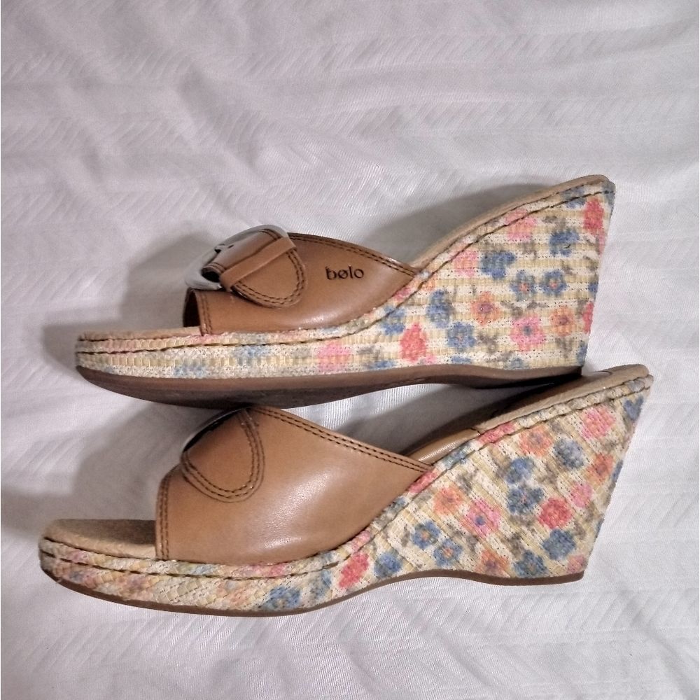 Bolo Wedged Sandals